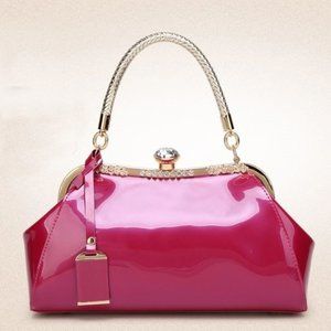 BCF Designer Diamond Shell Rose Hand Bag